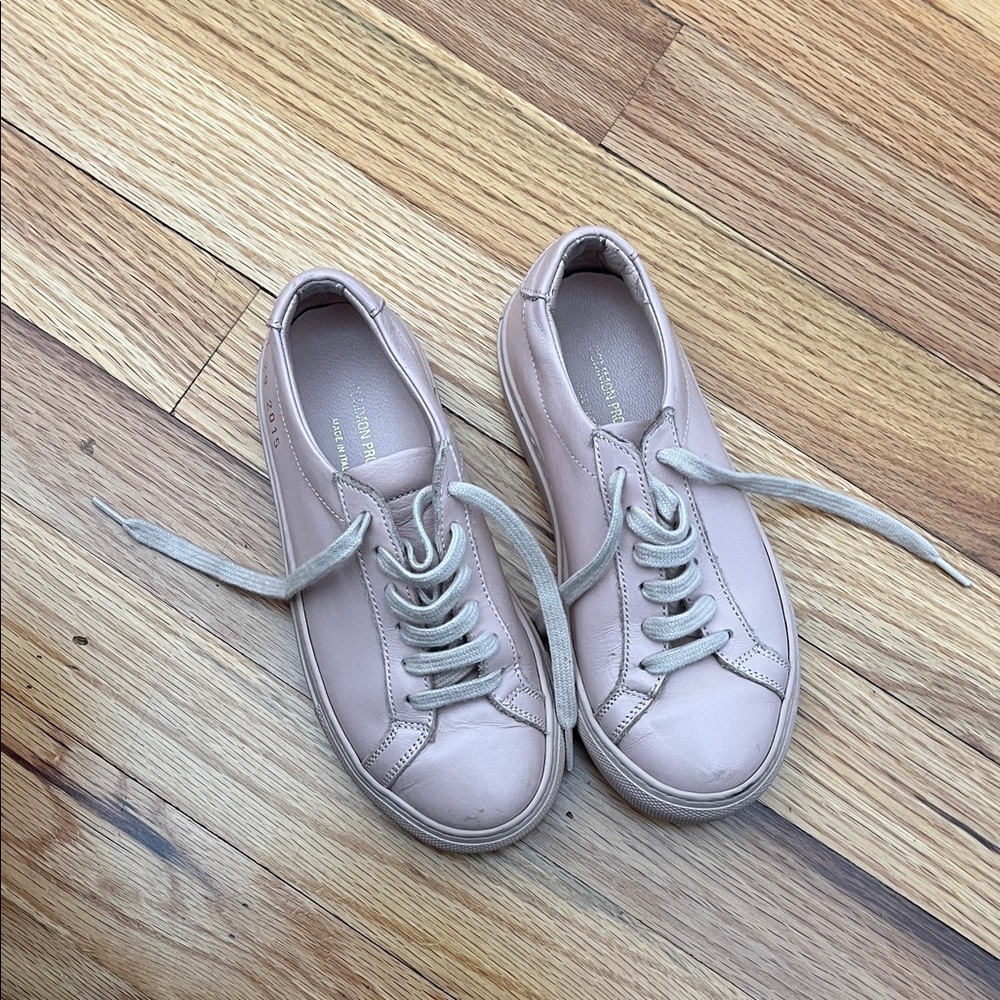 COMMON PROJECTS blush pink kids sneaker size 29